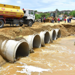 obras viales en Engabao